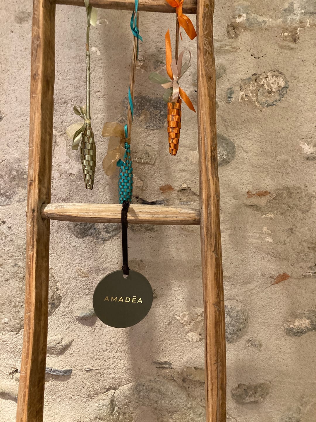 Customer photo review of 3 Profumatori per ambienti, armadi, cassetti e auto. I ciondoli di Amadēa
