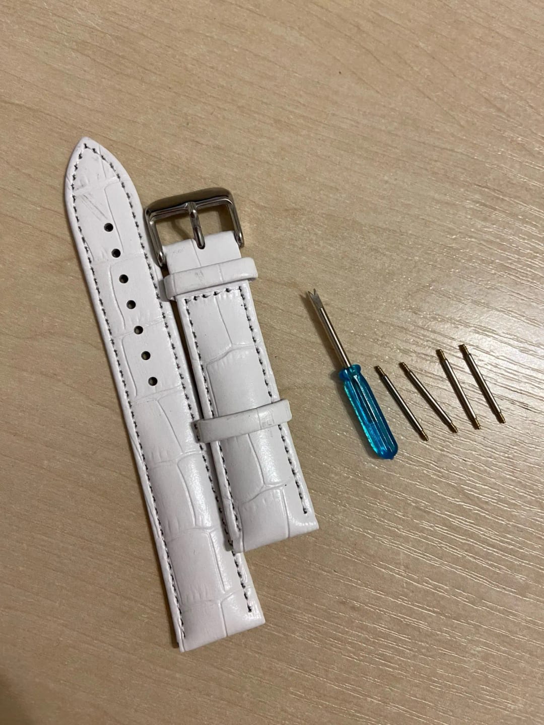 Customer photo review of Ticwatch Genuine Leather Band - Comfortable and Stylish