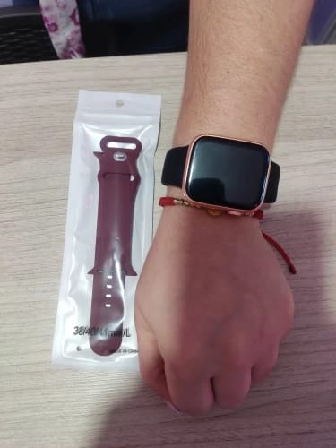 Customer photo review of Apple Watch Silicone Band - Soft Waterproof Flexible Strap