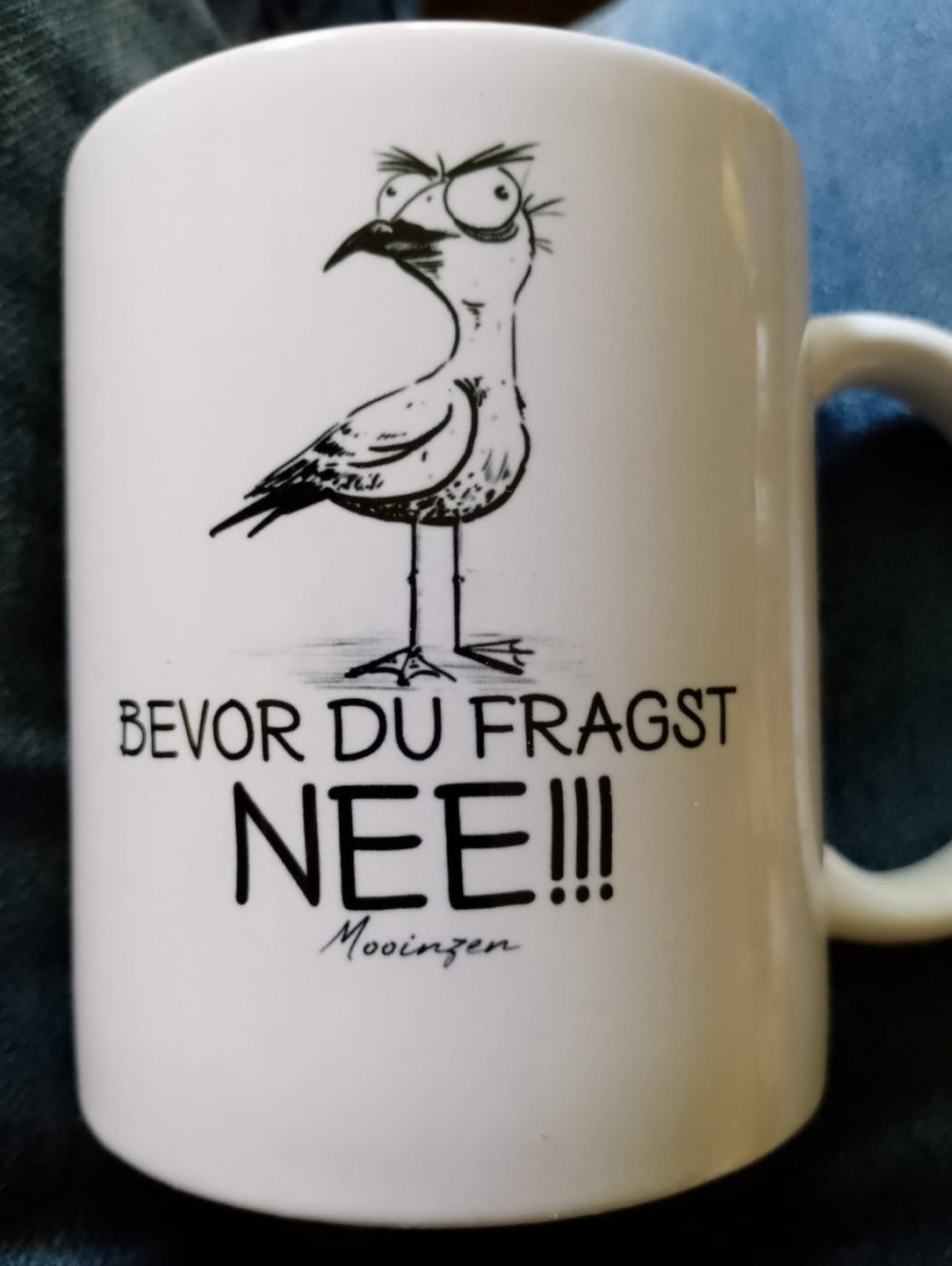 Customer photo review of Möwe Nee black · Keramik Tasse weiß