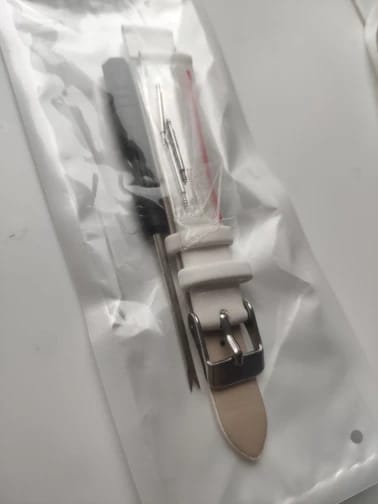 Customer photo review of Huawei Leather Band - Premium Quality, Stylish and Durable
