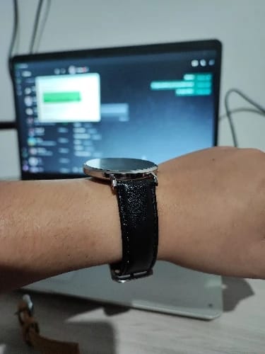 Customer photo review of Suunto Leather Band - Water-Resistant Classic Design
