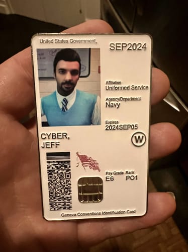 Customer photo review of US ARMY SIGNAL CAC CARD BEST SELLING ARMY COIN VETERAN COIN CHALLENGE COIN COLLECTION