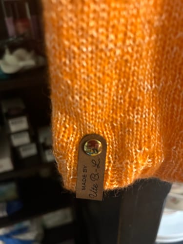 Customer photo review of Personalisierte Labels mit Chicago Screws - Kunstleder-Label mit Schrauben