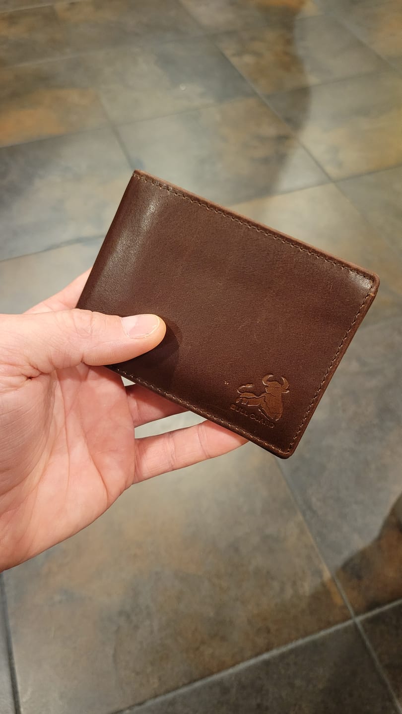 Customer photo review of Extended Slim Wallet