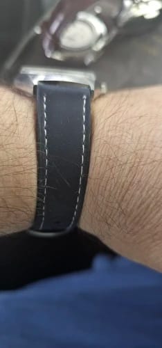 Customer photo review of Huawei Leather Watch Band - Premium Colorful Design