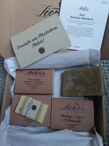 Customer photo review of NEU: 3% Moringa-Coffee-Glow Haarseife (Einstiegs-Haarseife/Alle Haartypen)