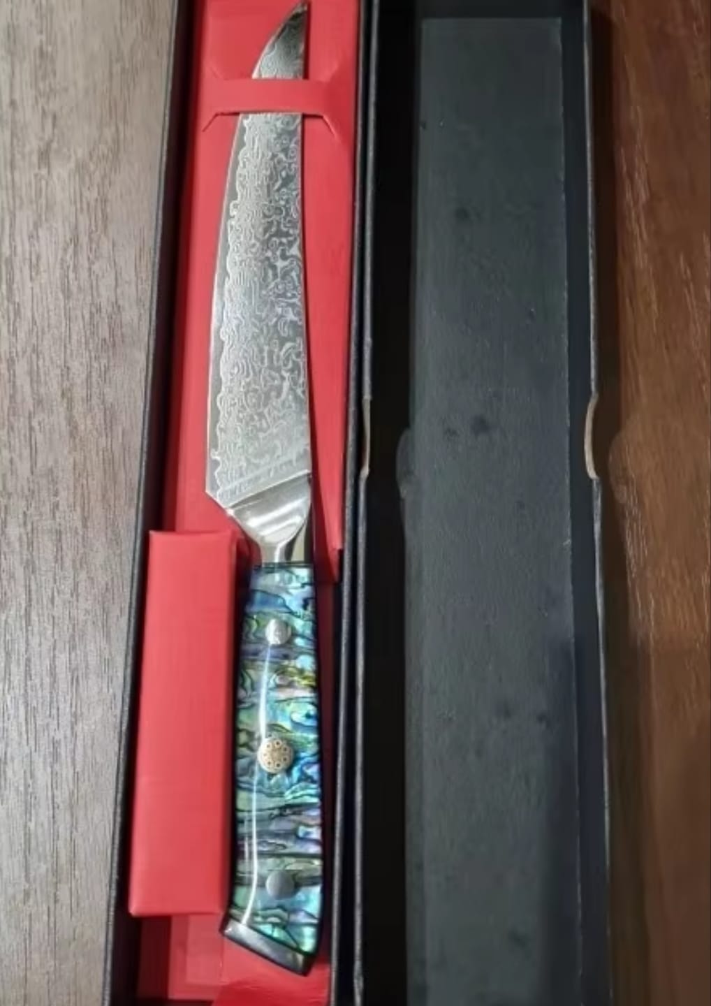 Customer photo review of Hikari (光) - Japanese Damascus 6 inch Utility Knife
