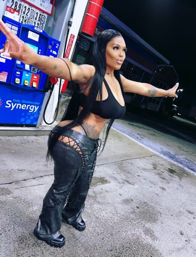 Customer photo review of LOW RISERS (BLACK LEATHER)