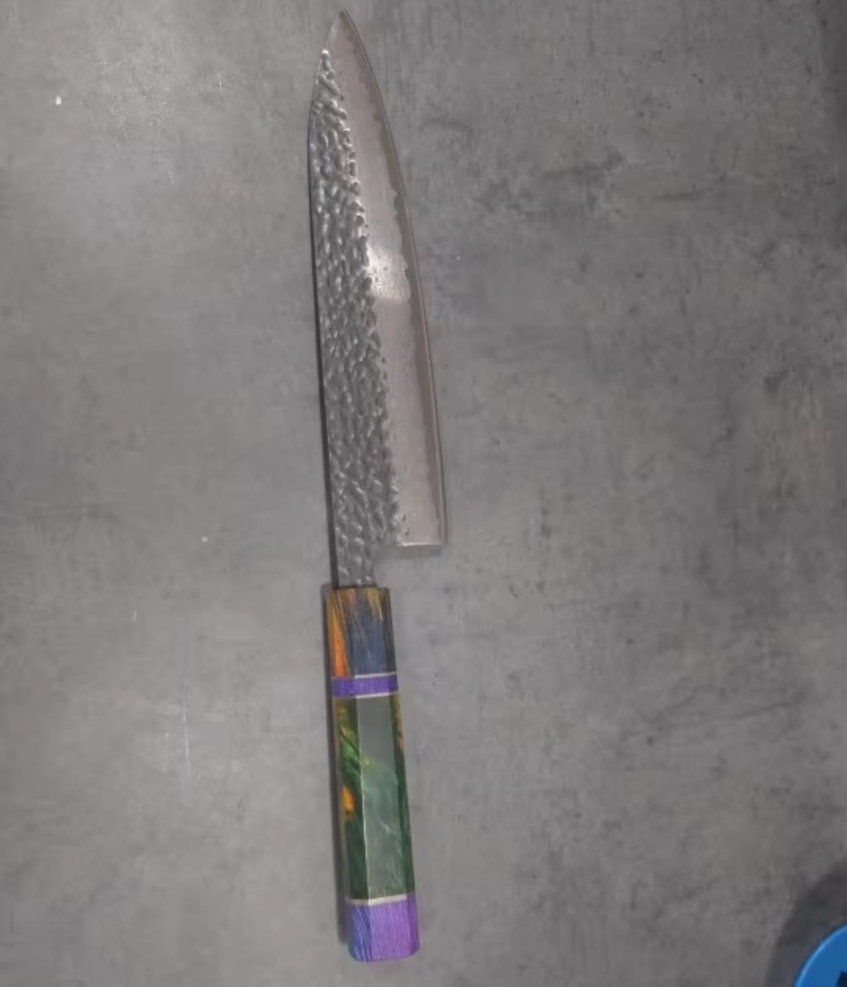 Customer photo review of Kazeshimo (風霜) - Japanese Damascus Steel Chef's Knife (8 inch)