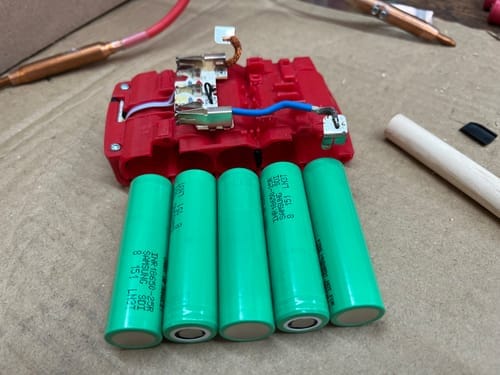 Customer photo review of Samsung 25R 18650 2500mAh 20A Battery