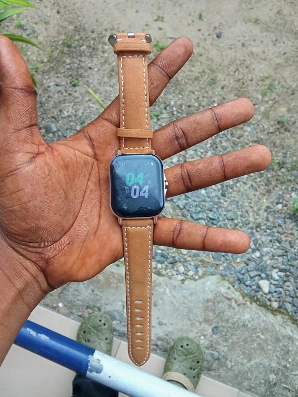 Customer photo review of Huawei Leather Band - Slim, Lightweight, Minimalist Design