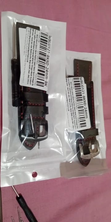 Customer photo review of Huawei Leather Watch Band - Premium Colorful Design