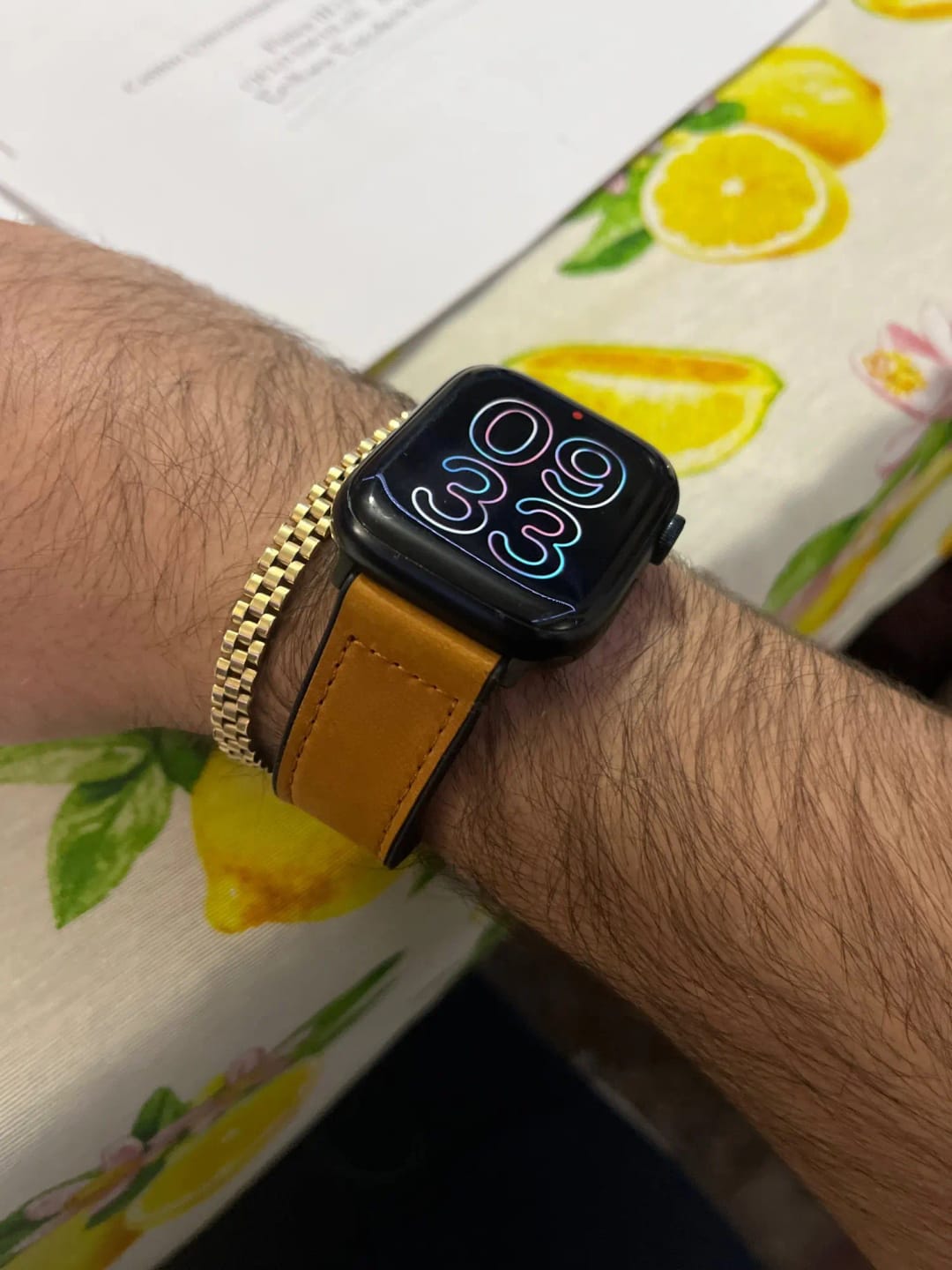 Customer photo review of Apple Watch Genuine Leather Band - Stylish Magnetic Strap