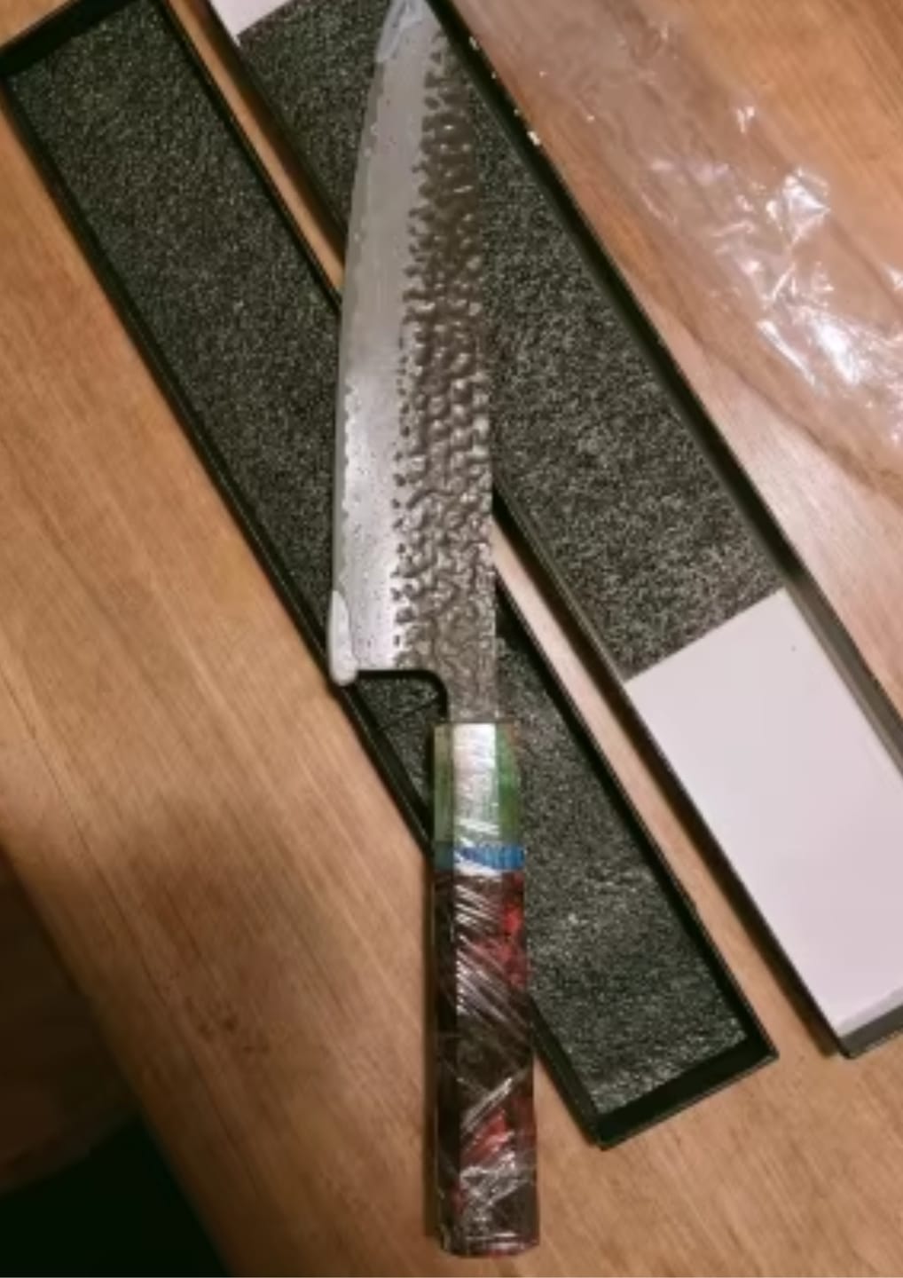 Customer photo review of Kazeshimo (風霜) - Japanese Damascus Steel Chef's Knife (8 inch)