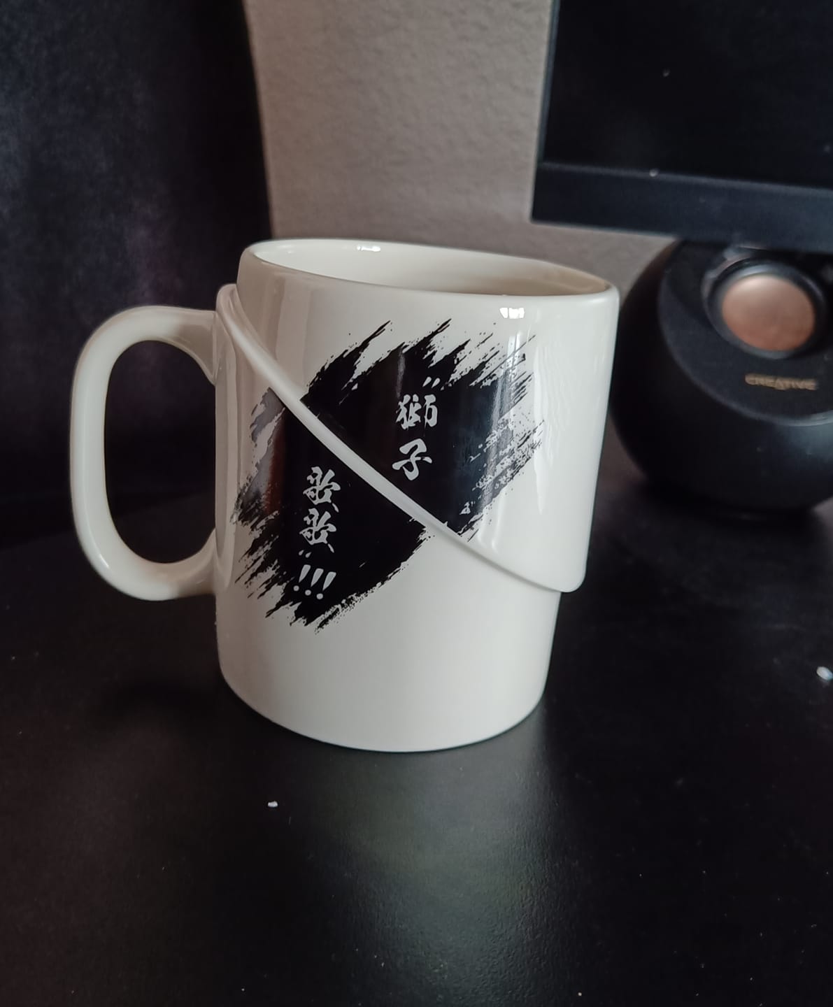 Customer photo review of Shishi Sonson Zoro Sliced In Half Mug