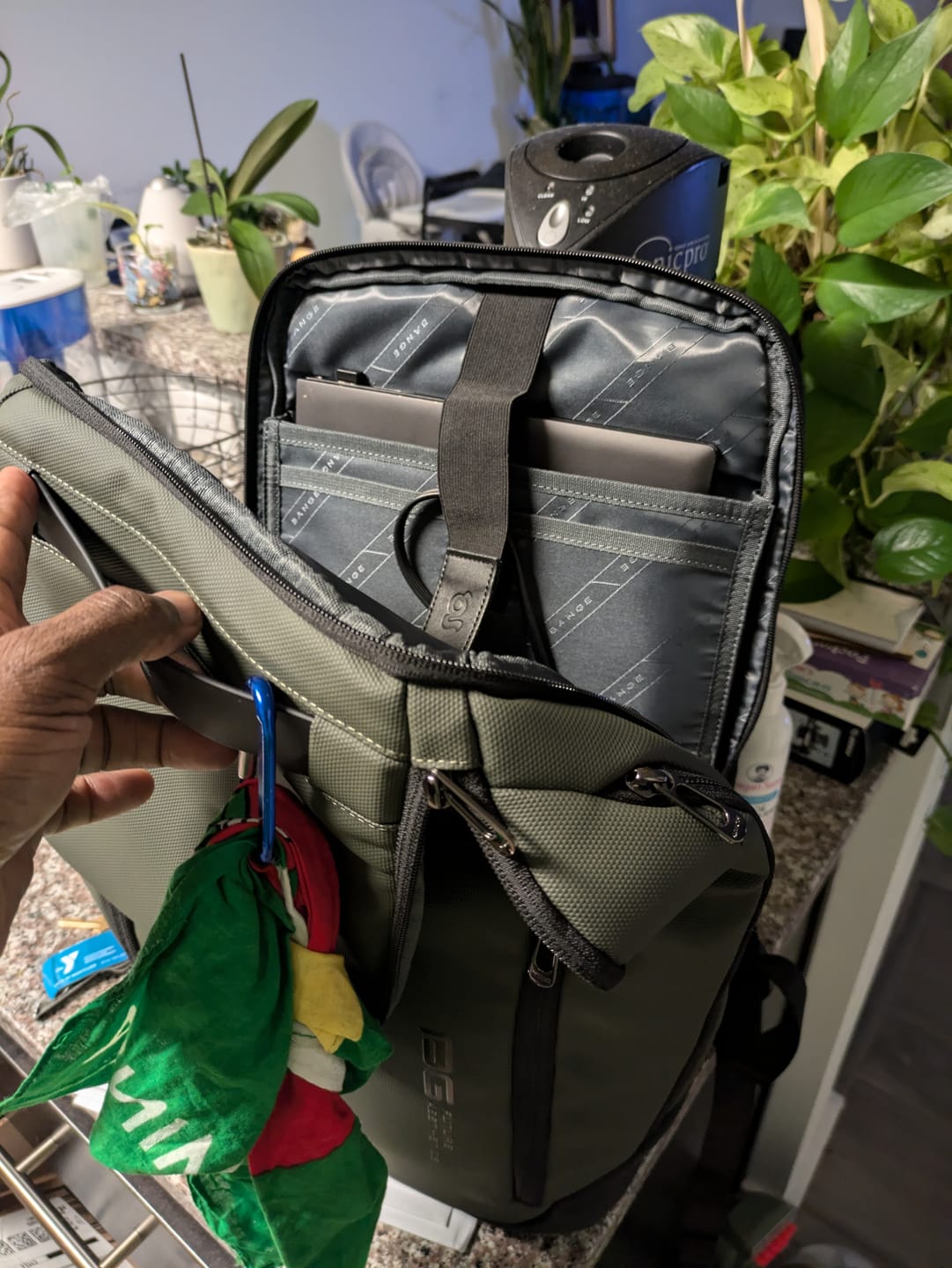 Customer photo review of Vanguard - Large Capacity Business Travel Backpack