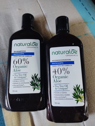 Customer photo review of Set Shampoo + Acondicionador Anticaspa con Aloe & Tea Tree 350ml