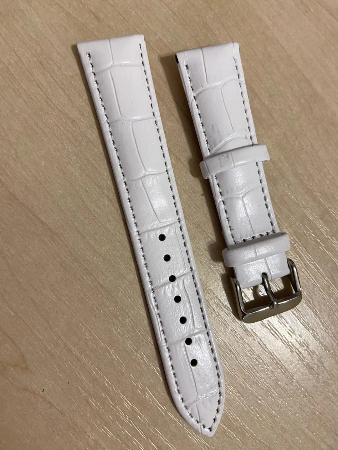 Customer photo review of Huawei Leather Watch Band - Premium Classic Design