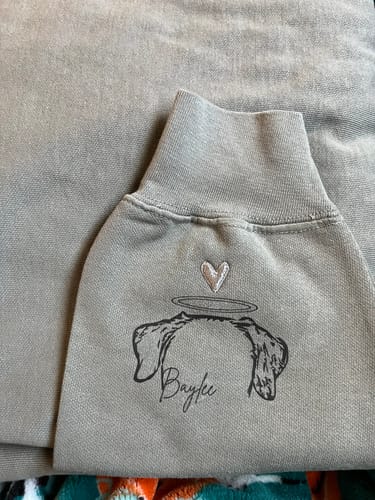 Customer photo review of "Heart on Sleeve" Minimal Ear Outline