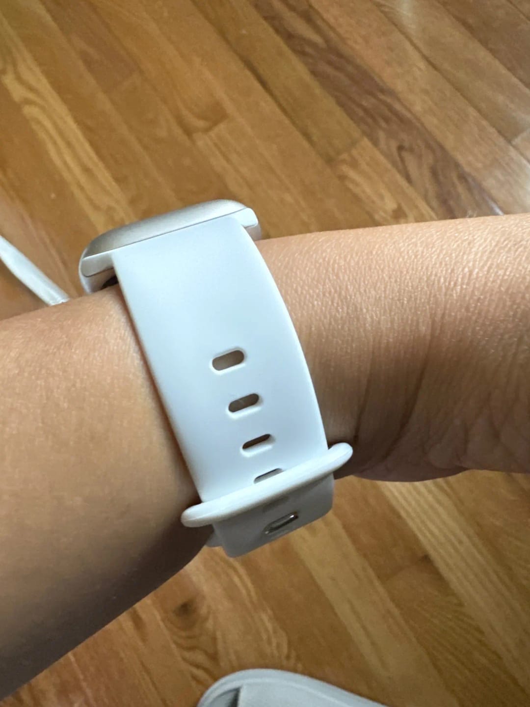 Customer photo review of Apple Watch Silicone Band - Soft Waterproof Flexible Strap