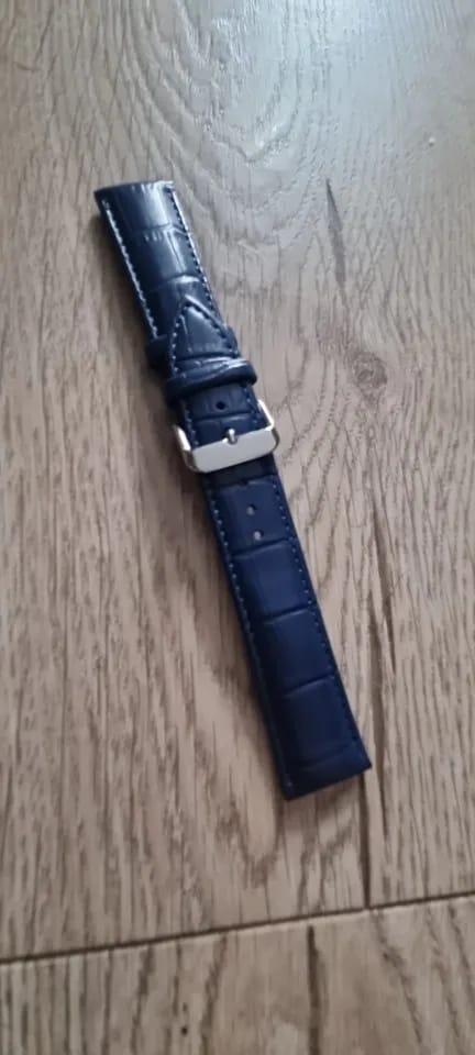 Customer photo review of Huawei Leather Watch Band - Premium Classic Design