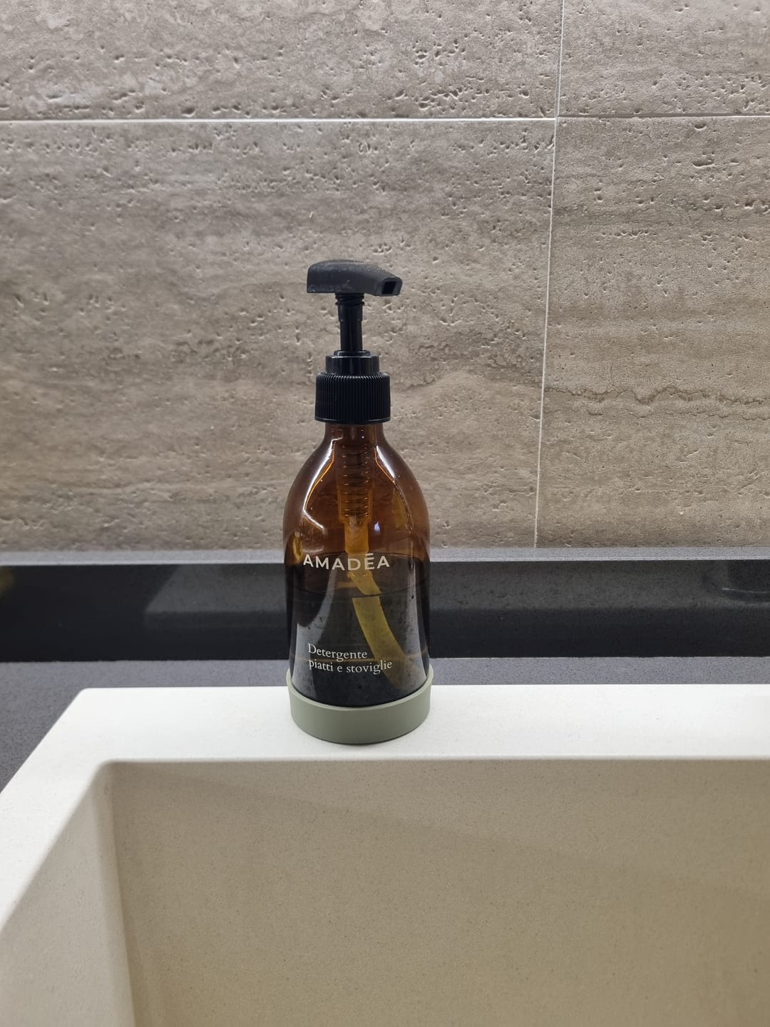 Customer photo review of Detergente piatti e stoviglie 300ml