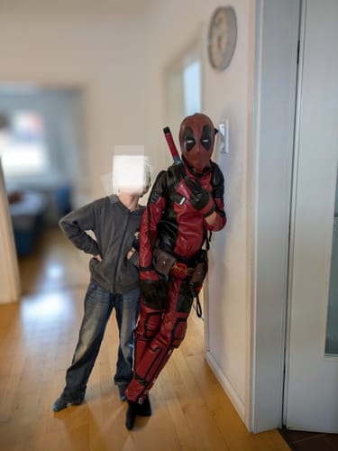 Customer photo review of Deadpool 2 Sequel Untitled Deadpool Wade Wilson Jumpsuit Cosplay Kostüm