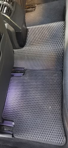 Andrzej D. review of Dywaniki samochodowe na zamówienie - Przód i tył image 1 out of 3