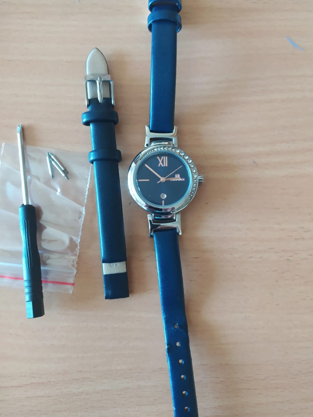 Customer photo review of Huawei Leather Band - Premium Quality, Stylish and Durable