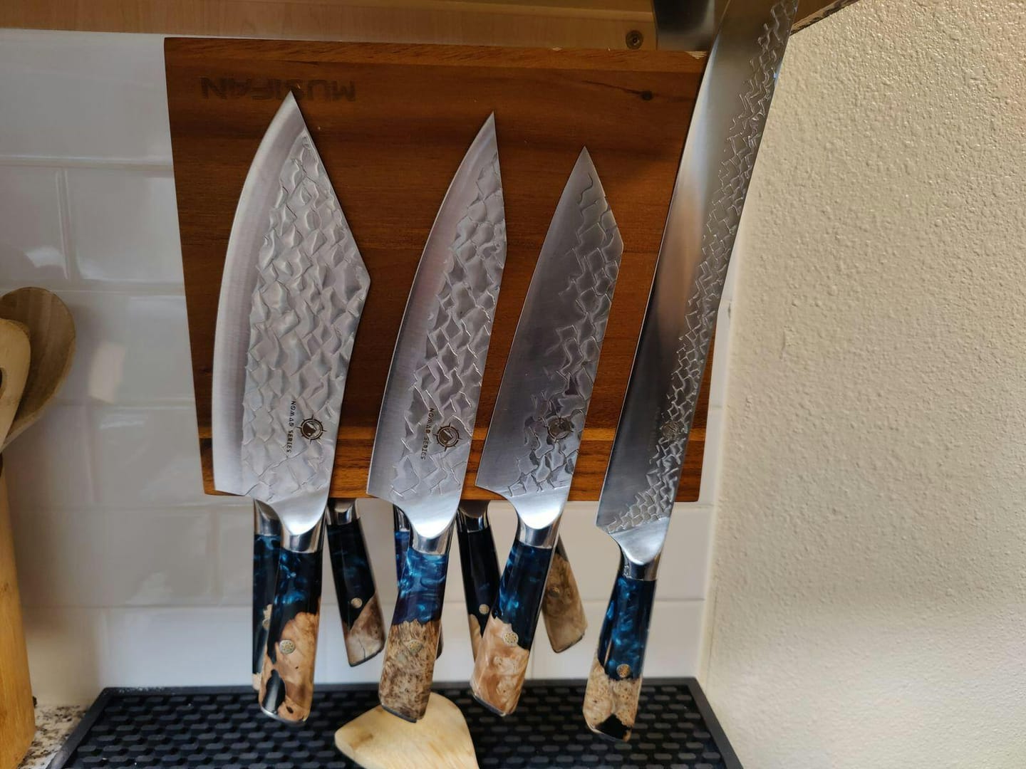 Customer photo review of Aotsuki (青月) Sets - Japanese Damascus Steel Chef’s Knives