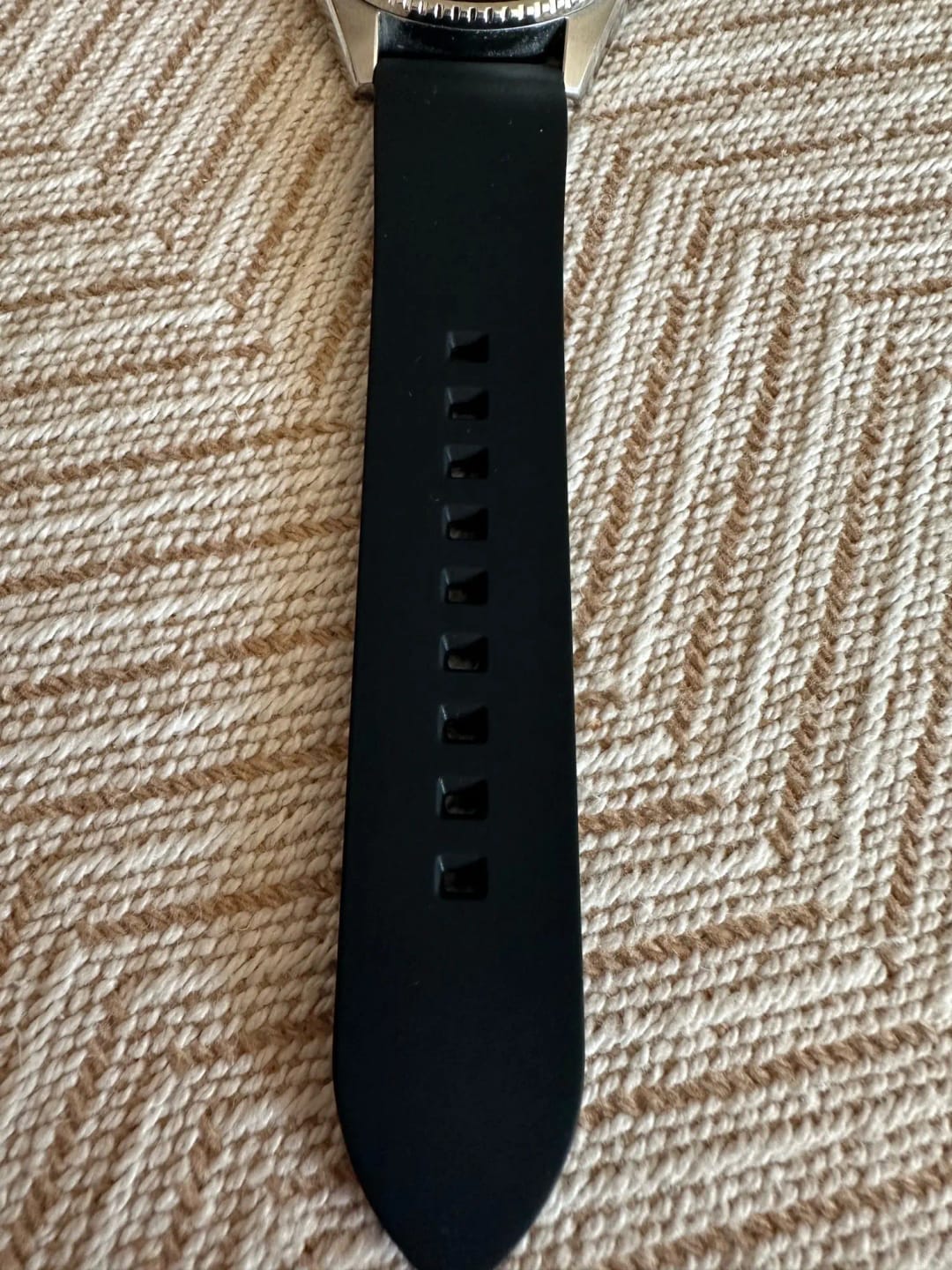 Customer photo review of Huawei Watch Silicone Band - Soft, Waterproof, Comfortable