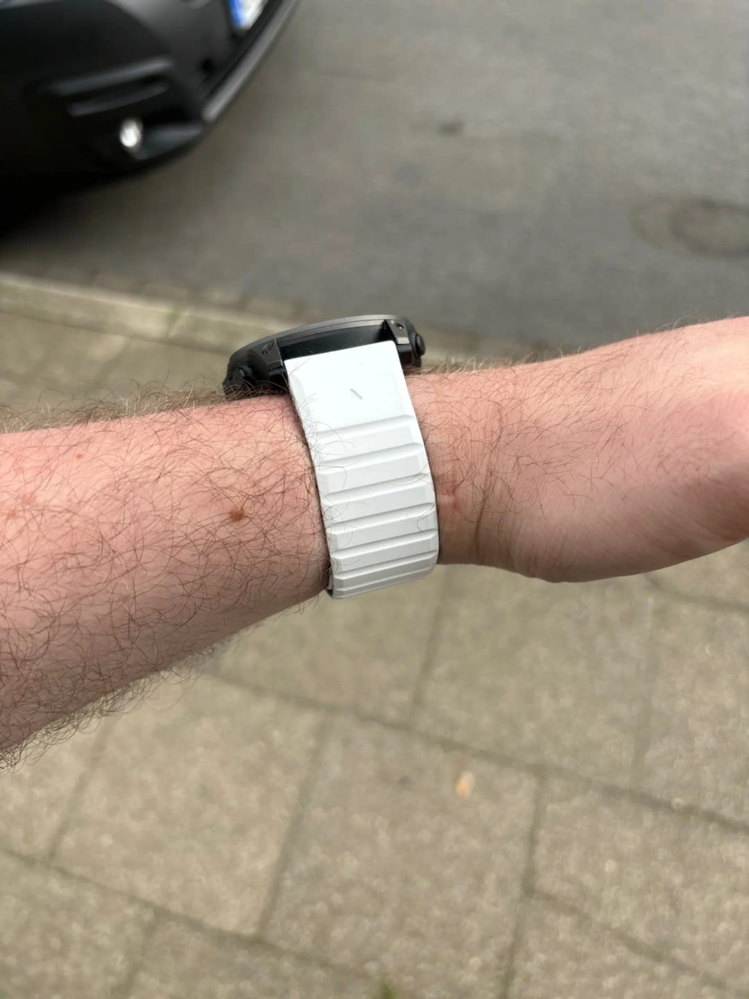 Customer photo review of Garmin Magnetic Silicone Band - Durable QuickFit Strap