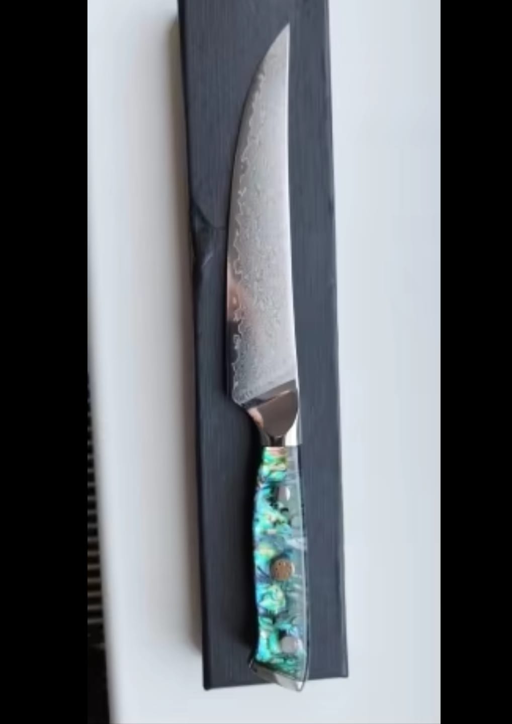 Customer photo review of Hikari (光) - Japanese Damascus 6 inch Utility Knife
