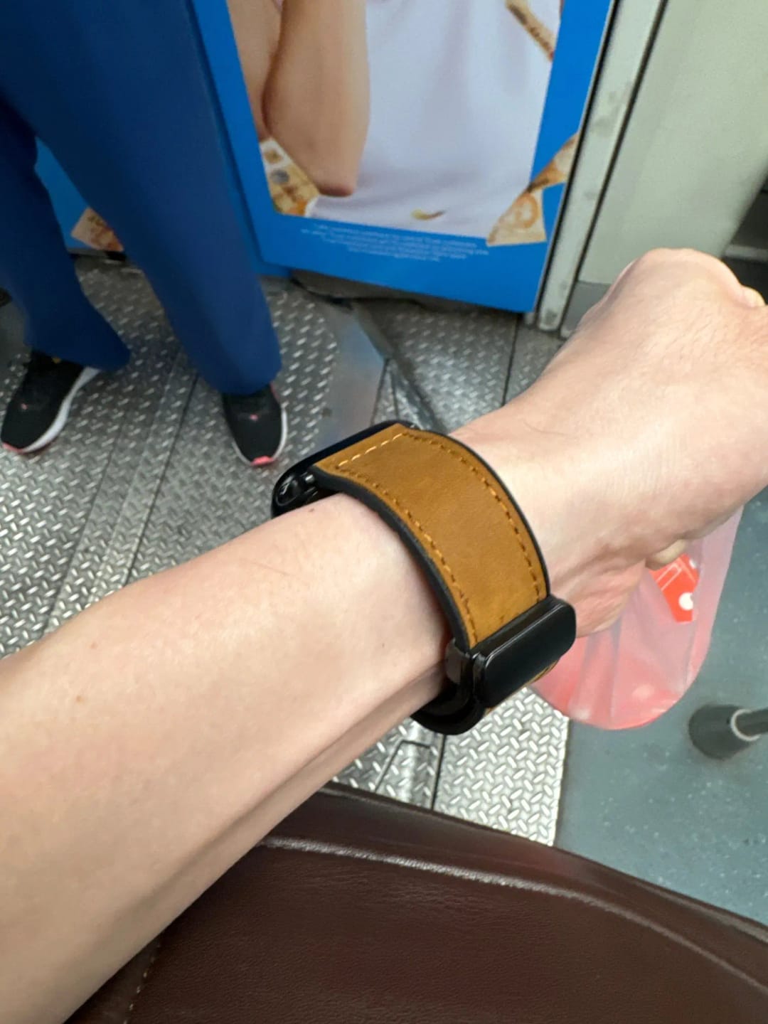 Customer photo review of Apple Watch Genuine Leather Band - Stylish Magnetic Strap