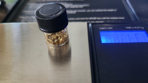 Customer photo review of 10 Lb. NUGGET RESERVE ELITE™ Gold Paydirt Unsearched