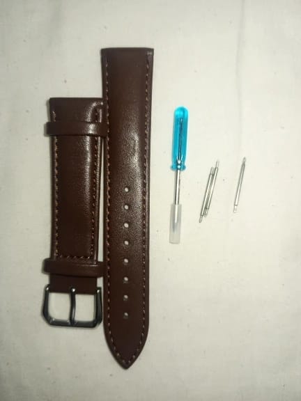 Customer photo review of Suunto Leather Band - Water-Resistant Classic Design