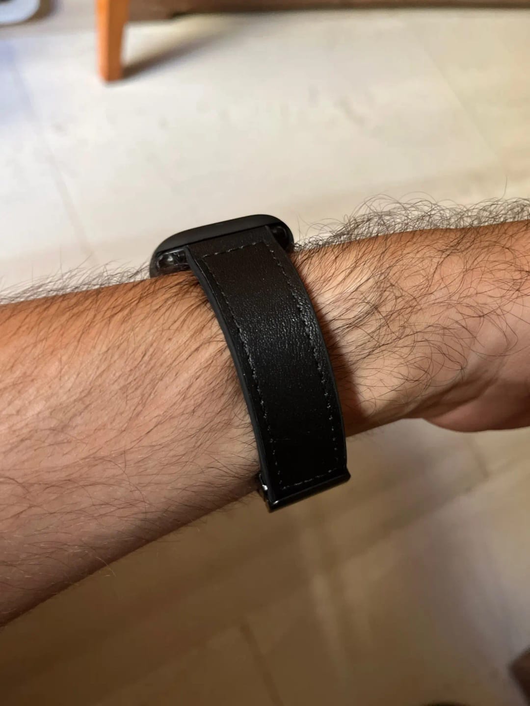 Customer photo review of Apple Watch Genuine Leather Band - Stylish Magnetic Strap