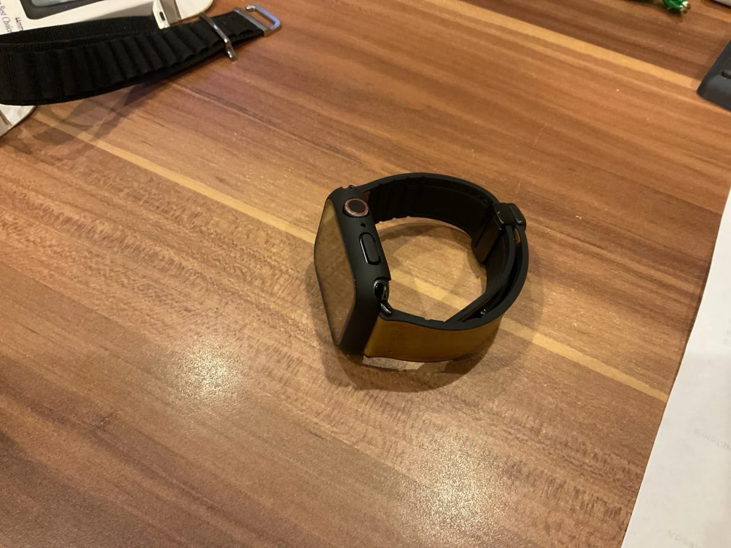 Customer photo review of Apple Watch Genuine Leather Band - Stylish Magnetic Strap