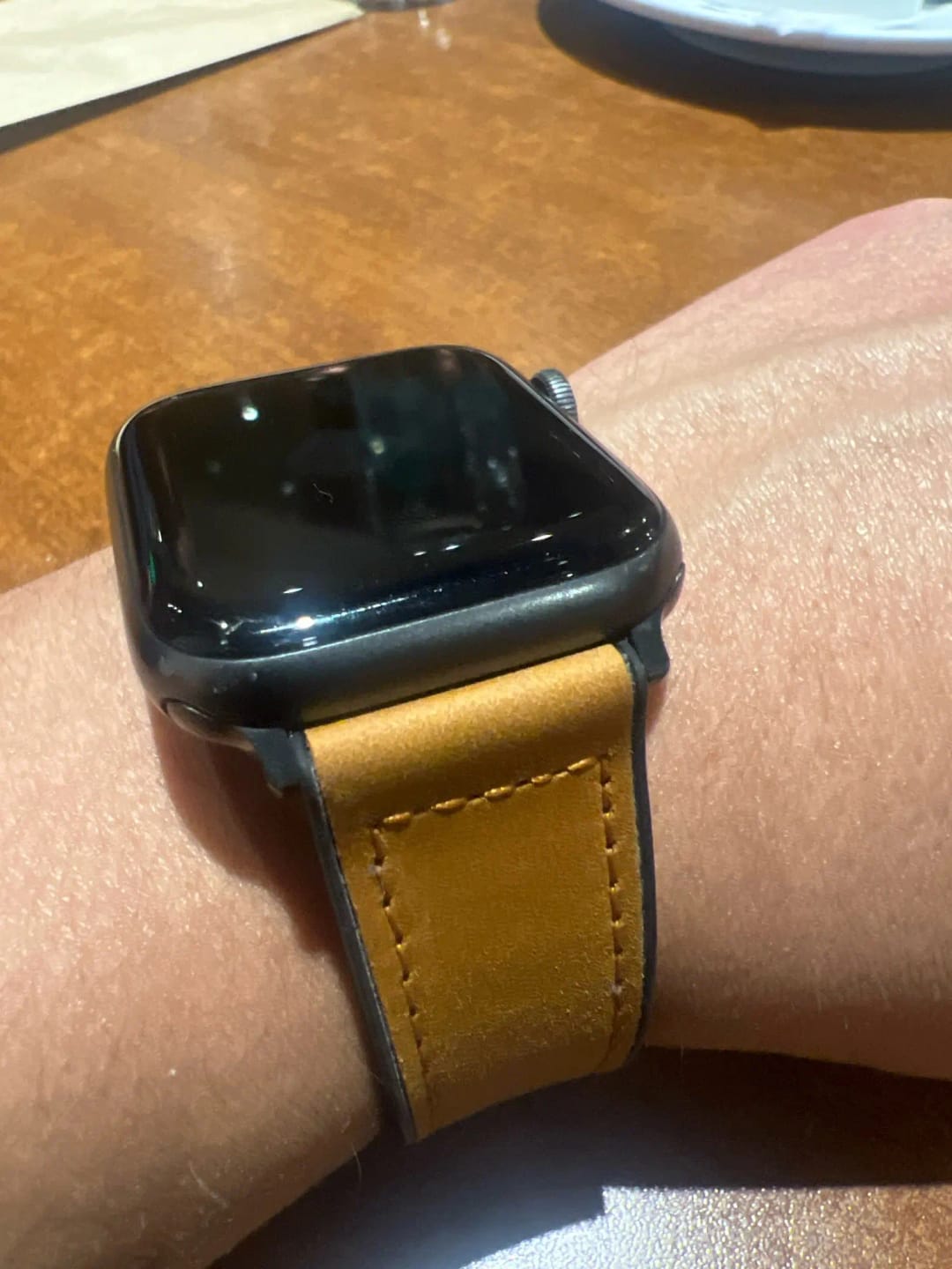 Customer photo review of Apple Watch Genuine Leather Band - Stylish Magnetic Strap
