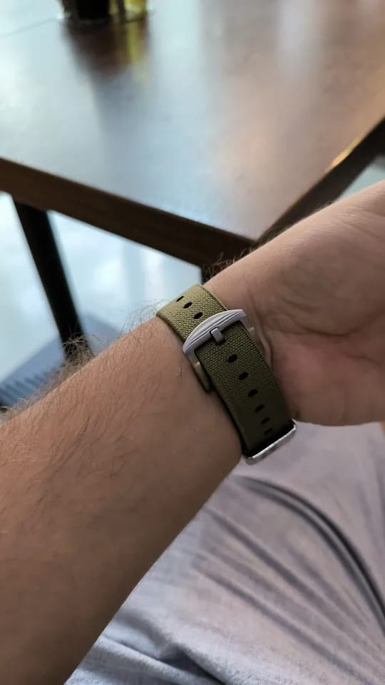 Customer photo review of Huawei Watch Nylon Band - Stylish, Durable, Versatile Design