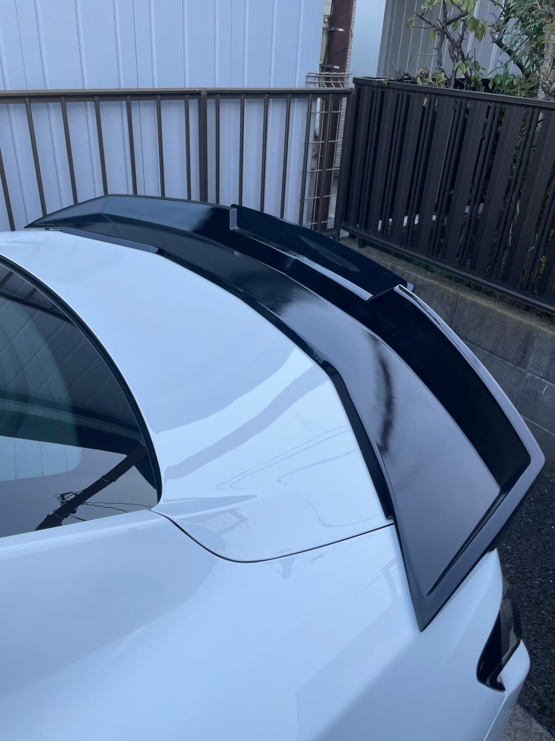 Customer photo review of 6th Gen Camaro Track Package Rear Trunk Spoiler Wing