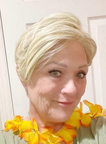 Customer photo review of VANITY FAIRE - Cream Sugar Blonde