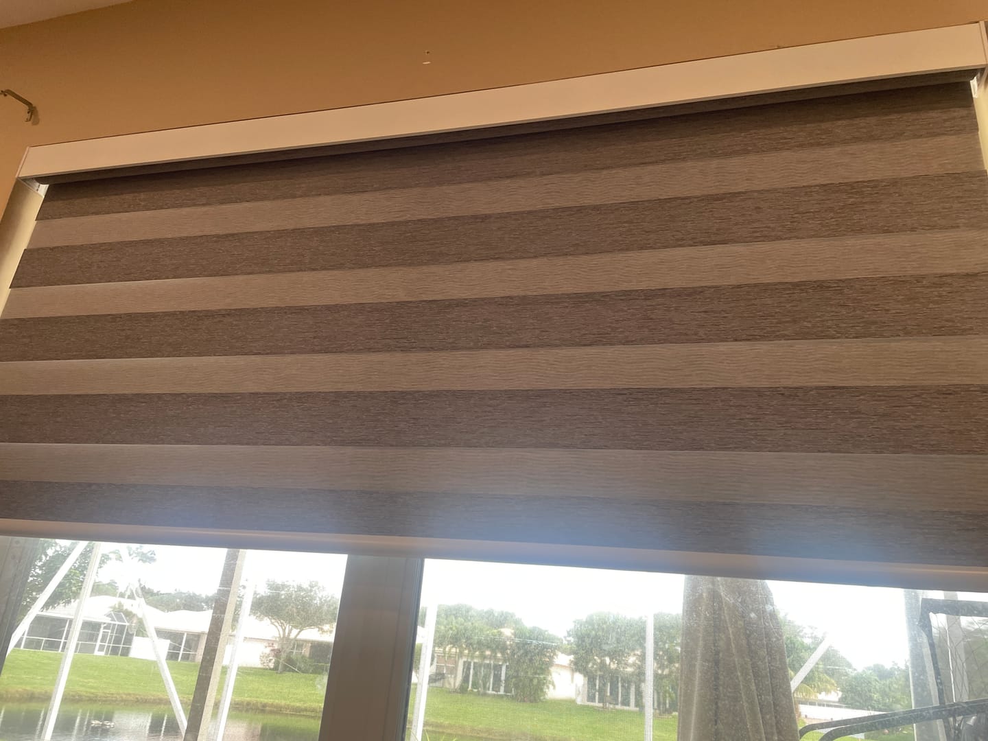 Customer photo review of SmartWings Motorized Zebra Shades 85% Blackout 95mm Ingrid