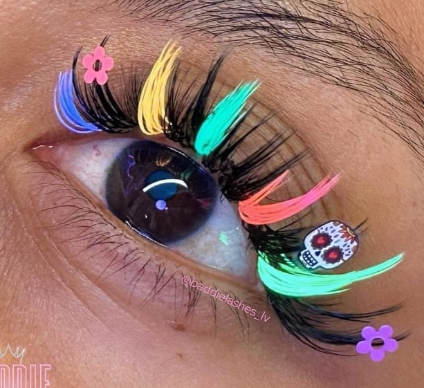 Customer photo review of UV Neon Colored Lash