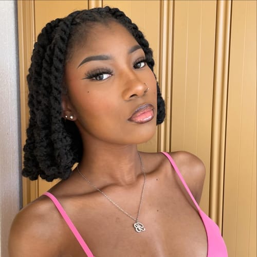 Customer photo review of Piercing Julia