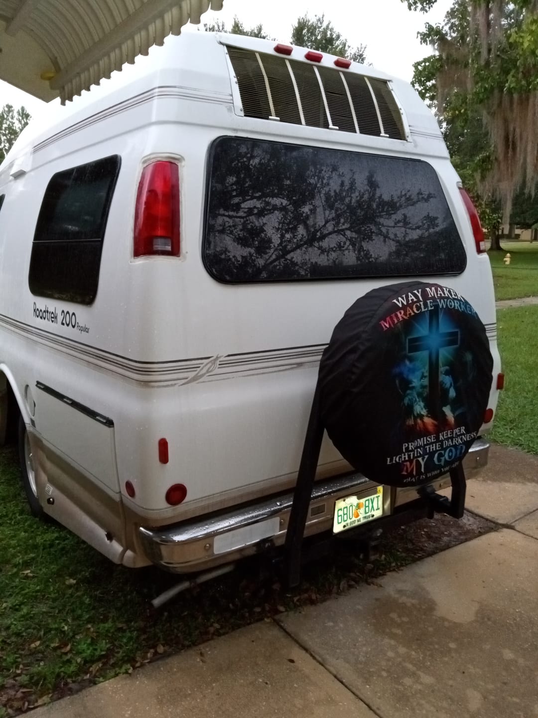 Customer photo review of Way Maker Lion Cross Light Tire Cover - Tltm0204212ki