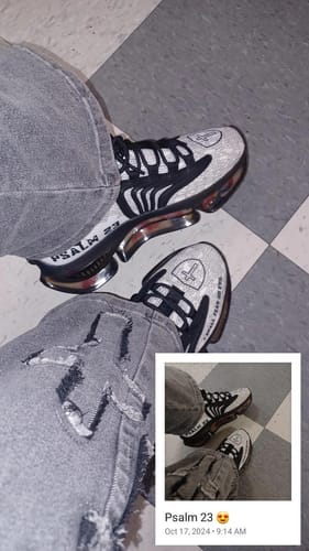 Customer photo review of Women's Black & White Psalm 23s