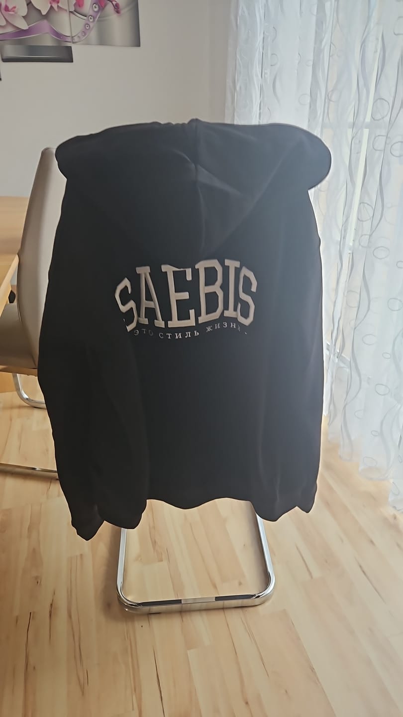 Customer photo review of Lifestyle Herren Zip Hoodie schwarz mit Stickerei by SAEBIS®