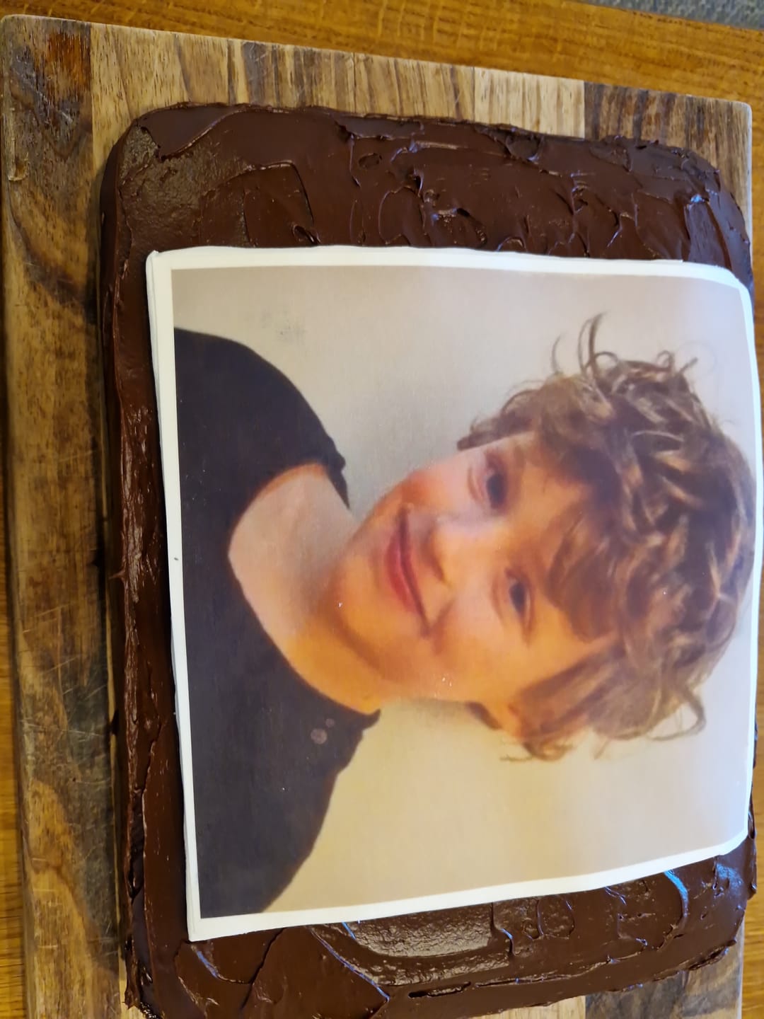 Customer photo review of 19 cm x 19 cm Square Pre-cut Custom Edible Icing Image